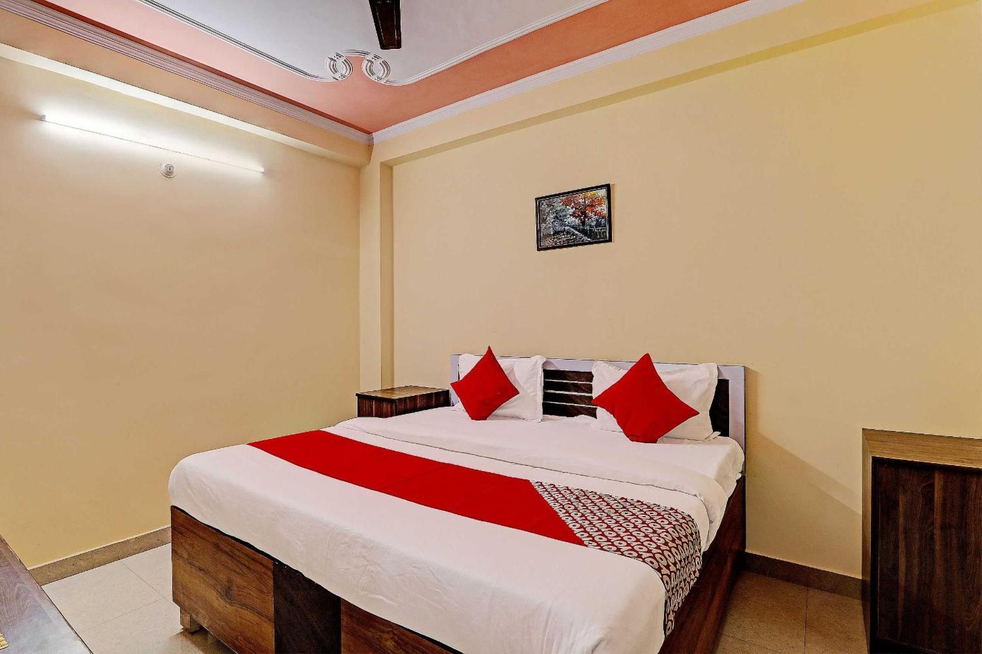 Super Hotel O Fort Inn لاكناو المظهر الخارجي الصورة